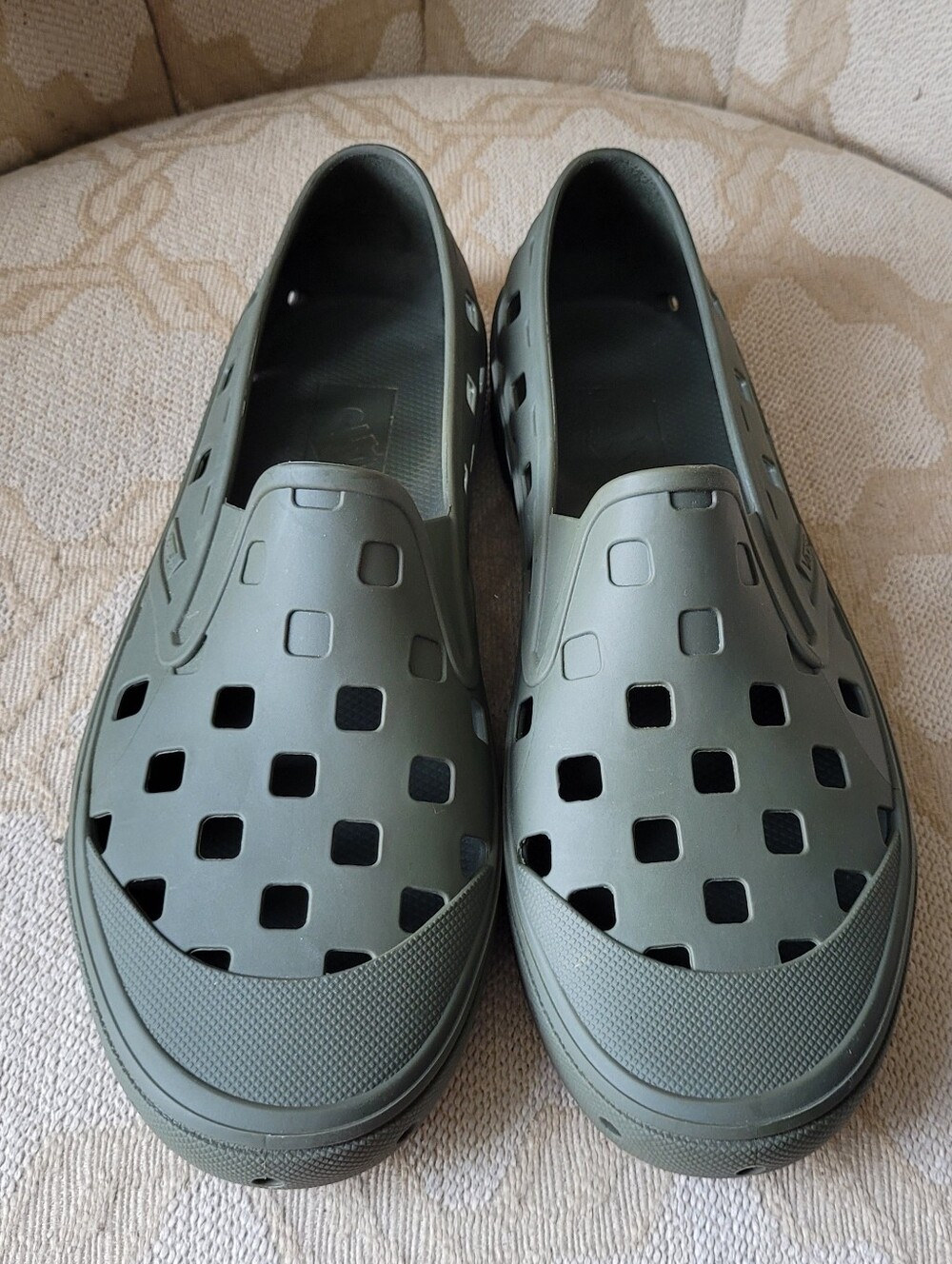 VANS SLIP-ON TREK SHOES & BOX GRAPE LEAF GREEN BEACH WATER MEN'S 8 WOMEN'S 9.5